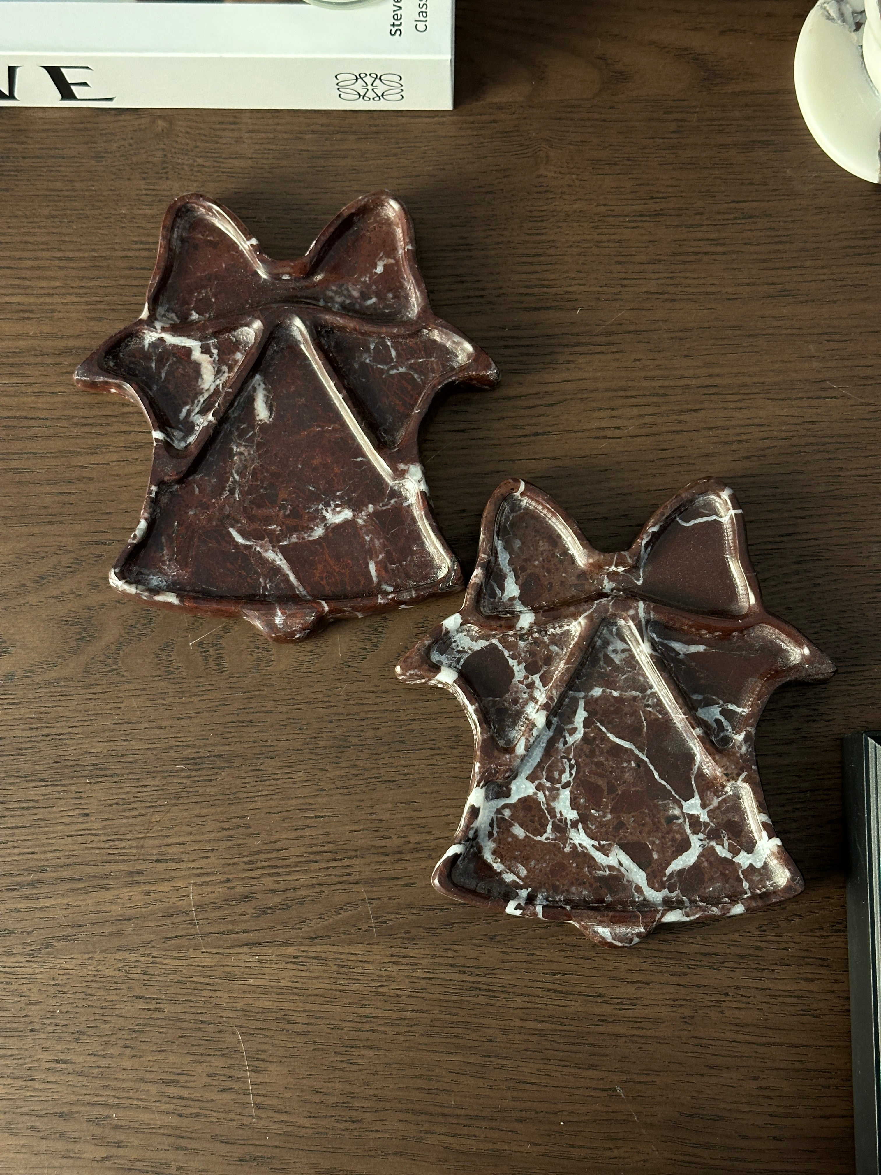 Rosso Lepanto Bell-shape Tray