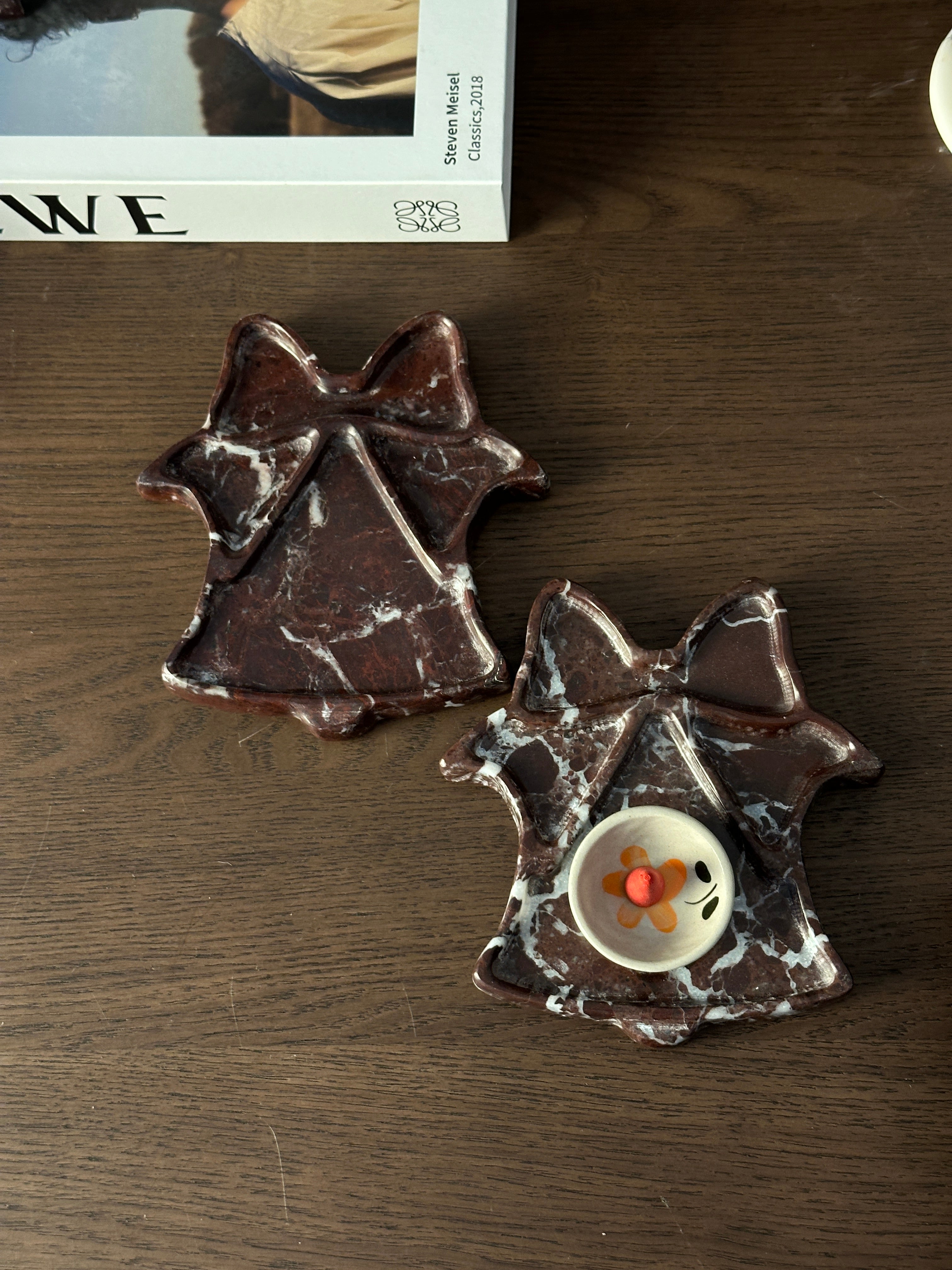 Rosso Lepanto Bell-shape Tray