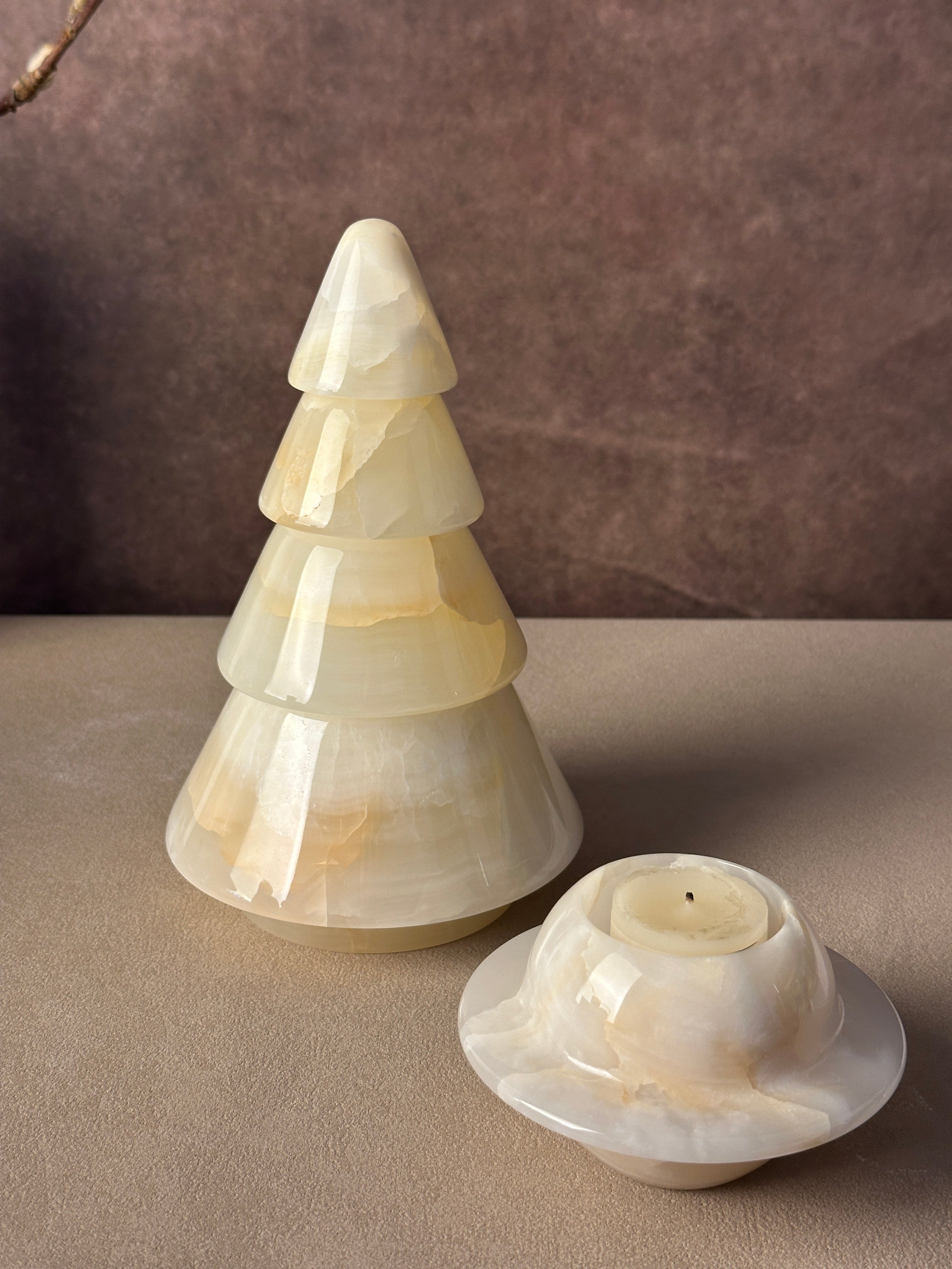 Onyx Christmas tree candle holder